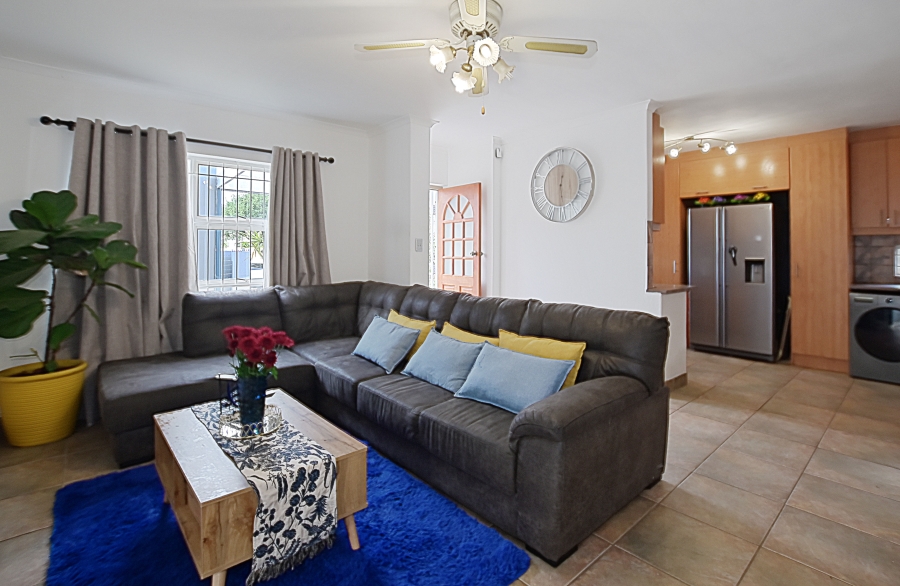 3 Bedroom Property for Sale in Table View Western Cape